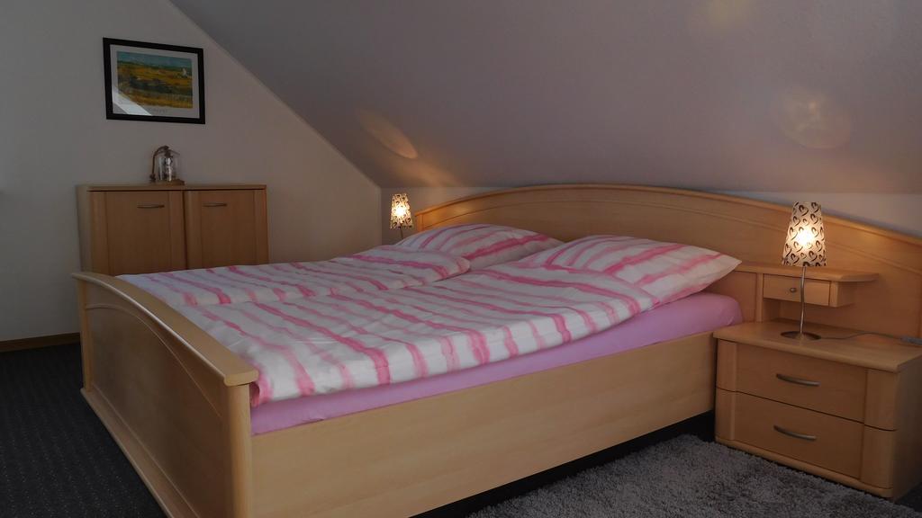 Ferienwohnung Familie Huebner ลูเบค ภายนอก รูปภาพ